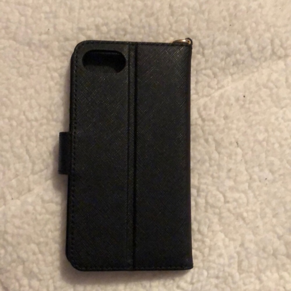 Michael Kors iPhone 6, 7, & 8 iPhone wallet case - Picture 3 of 6